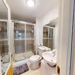 Centrally Located, Comfy 2-bed 2-bath Daire