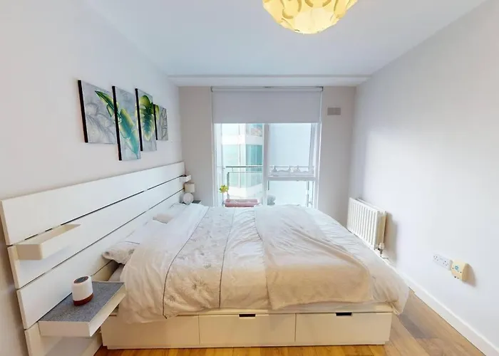 Centrally Located, Comfy 2-bed 2-bath * Δουβλίνο