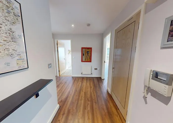 Apartament Centrally Located, Comfy 2-bed 2-bath Dublin